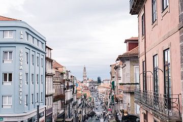 Uitzicht op de stad Porto van Annemarie Rikkers
