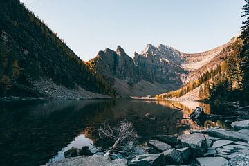 Lake Agnes, in Banff - Canada van Marit Hilarius