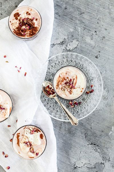 Red velvet chocolate milk with mascarpone cream by Nina van der Kleij
