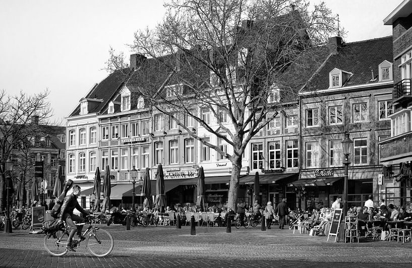 De Markt  in Maastricht van Christa Thieme-Krus
