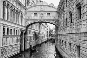 Die Seufzerbrücke in Venedig von Barbara Brolsma