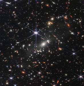 Webb's First Deep Field sur NASA and Space