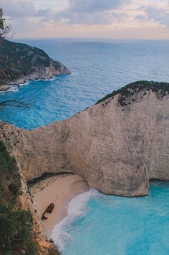 Shipwreck beach Zakynthos met zonsondergang