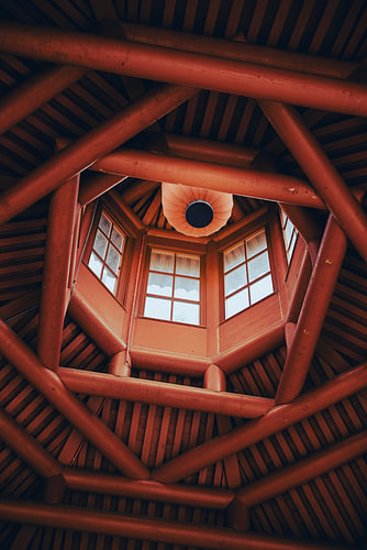 Die Illusion der Symmetrie