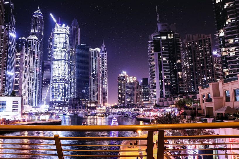Dubai by Hello Pompoyo