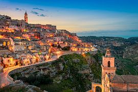 Zonsondergang in Matera, Italië van Michael Abid