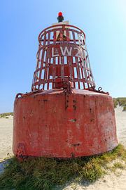 Alte Seeboje in Terschelling West aan Zee von Dan Photo Shaman