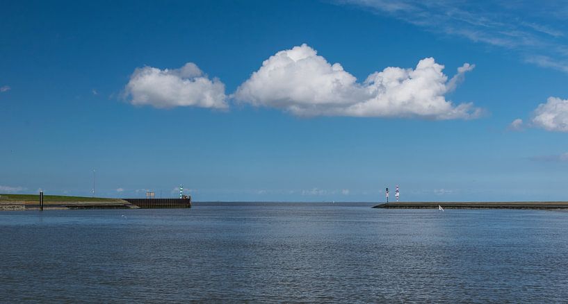 Harbour Laauwersoog with cloud by Patrick Verhoef