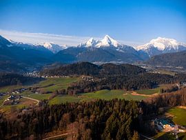 Märchenhafter Blick über das Berchtesgadener Land von Leo Schindzielorz
