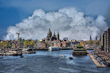 Wolken, Amsterdam, Niederlande von Maarten Kost