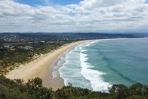 Strand aan de kust van Zuid-Afrika