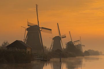 Sunrise Kinderdijk by Sander Groenendijk