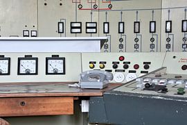 Ehemalige Schaltzentrale im früheren Tagebau Golpa-Nord bei Gräfenhainichen von Heiko Kueverling