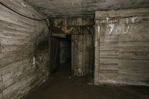 Doorgang WWII Bunker. van Het Onbekende