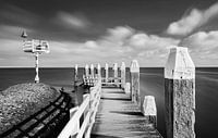 Jetty in black and white on Vlieland by Henk Meijer Photography thumbnail