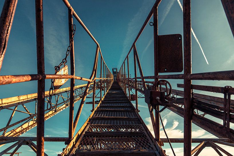 The bridge to... by Vozz PhotoGraphy