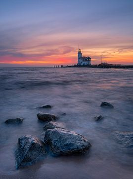 The lighthouse sur Georgios Kossieris