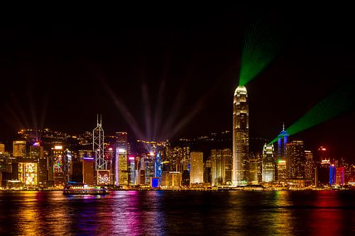 Skyline Hong Kong by night by Gijs de Kruijf