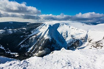 Winter in the Giant Mountains, Czech Republic. van Rico Ködder