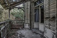Véranda d'une maison abandonnée