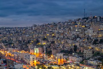Amman bij nacht van Mark Lenoire