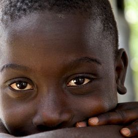 Surinamischer Junge von Mieke Verkennis