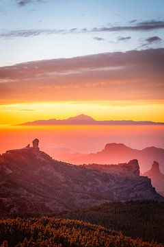 Espagne - Coucher de soleil sur le Pico de Las Nieves à Gran Canaria avec vue sur le Roque Nublo (0043) sur Reezyard