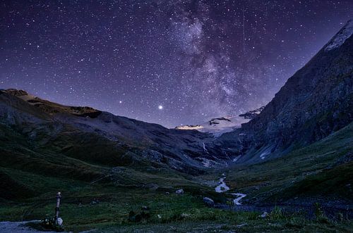 Gletsjer onder sterrenhemel