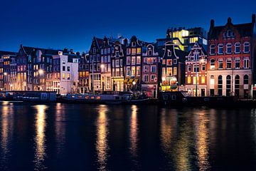 Amsterdam at night by Bfec.nl