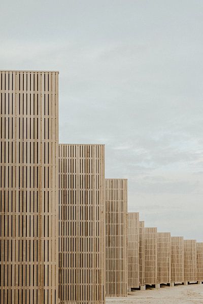 Urban Rhythm with Noise - Façades en bois en répétition (1/3) par Dixy Kracht