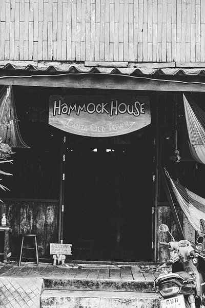 Koh Lanta: A Paradise of Tranquillity and Natural Beauty by Ken Tempelers