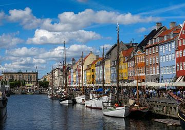 Nyhavn, Copenhagen, Denmark by Peet Romijn