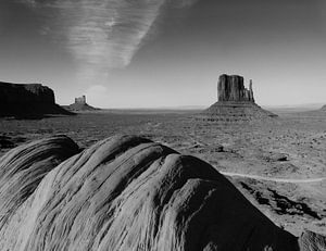 Monument Valley black and white. sur Mirakels Kiekje