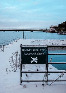 Ruoholahti, Helsinki – „Schwimmen Verboten“ im Winter