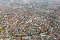 Luftaufnahme Amersfoort mit Lieve vrouwe Turm. von Marcel van den Bos Miniaturansicht