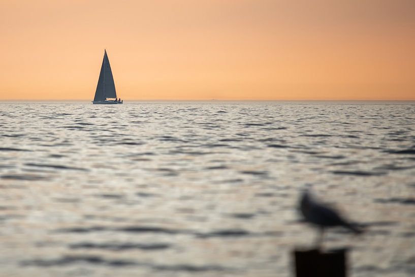 Zeilboot op de Oostzee van t.ART