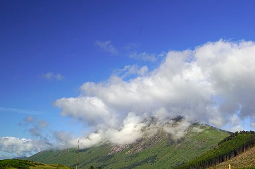 Het kleurrijke Glen Etive in Schotland.