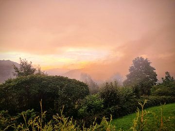 Himmel in der Sächsischen Schweiz nach dem Gewitter von Claudia Schwabe