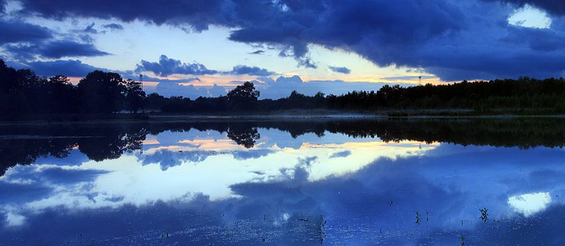 Panorama na zonsondergang van Patrick Brouwers