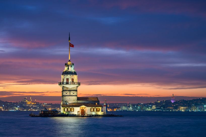 Maiden&#039;s Tower in Istanbul, Turkije van Michael Abid