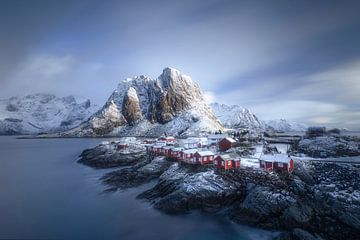 Hamnoy in wintertime van Roelie Steinmann