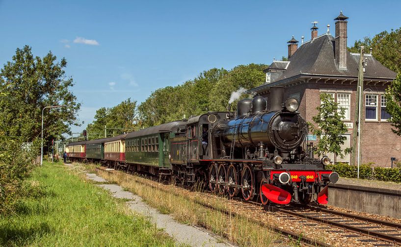 Stoomtrein bij vertrek uit Schin op Geul van John Kreukniet