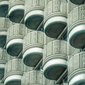 Symmetrical by Truckpowerr