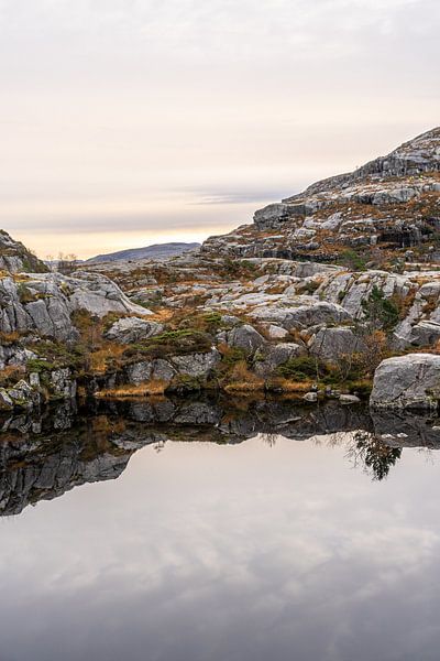 Tjødnane-See von Joost Potma