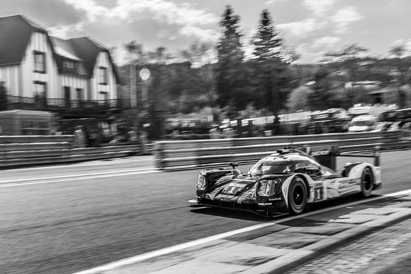 Le prototype de voiture de course sport prototype Porsche 919 hybride par Sjoerd van der Wal Photographie