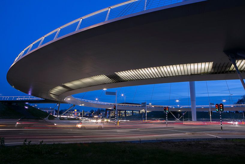 De Hovenring in Eindhoven by Michelle Peeters