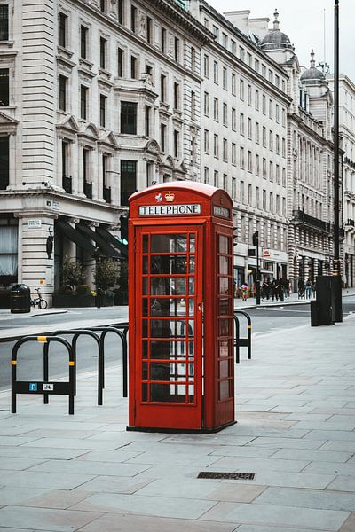 London von Hello Pompoyo