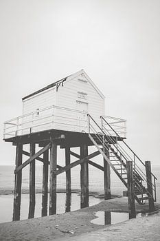 Drenkelingenhuisje Vlieland zwartwit