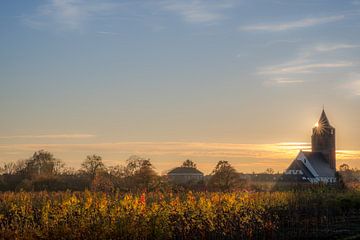 Kerk Lienden met fruitbomen