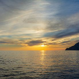 Sonnenuntergang über dem Meer von Mark Scholten